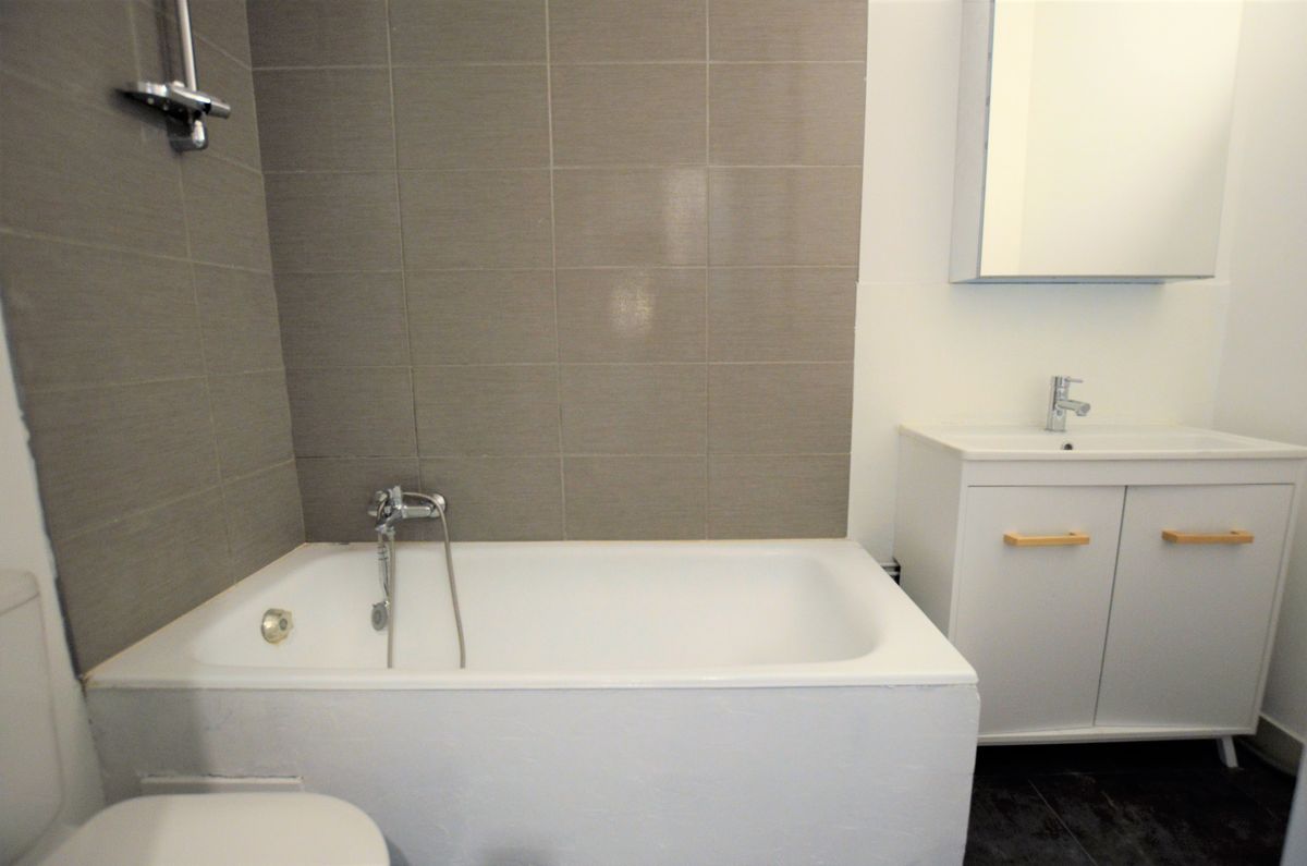 1fb9e490d1908d17aa3276e85443fcfd07eb34a1